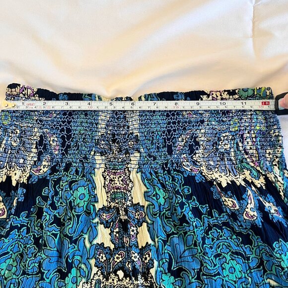 Patrons of Peace- High Waisted Boho Shorts - Picture 4 of 6